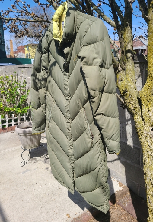 Burton Olive Green Women\'s Long Puffer Coat